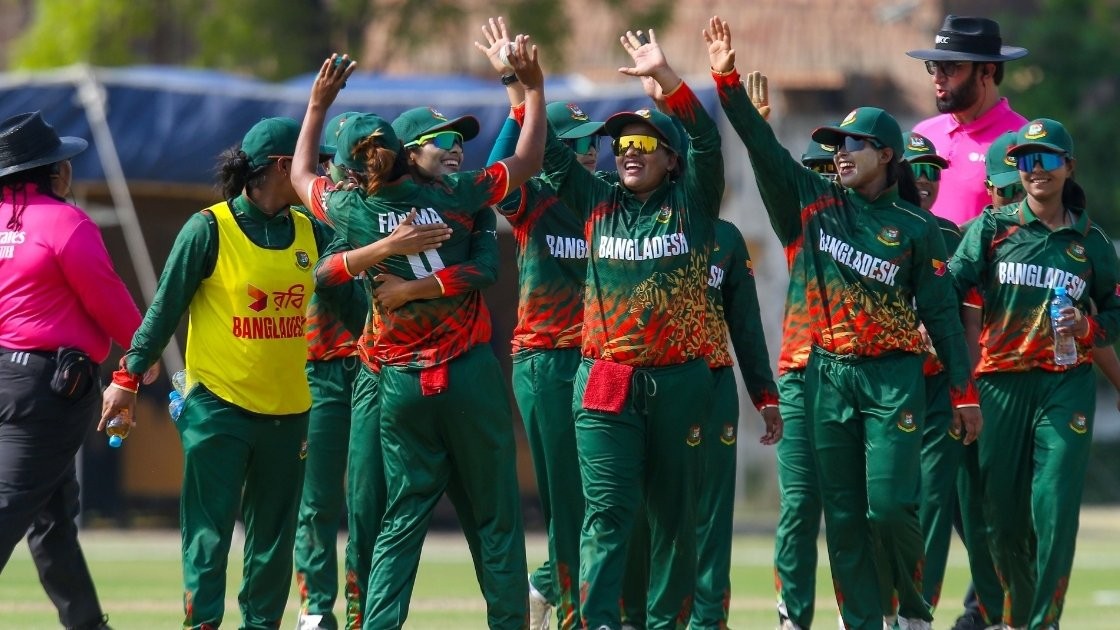 ক্রিকেটে ছেলেদের সমান ভাতা পাবে মেয়েরা